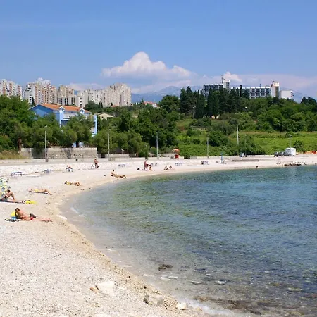 Апартаменти With Wifi - 20017 *